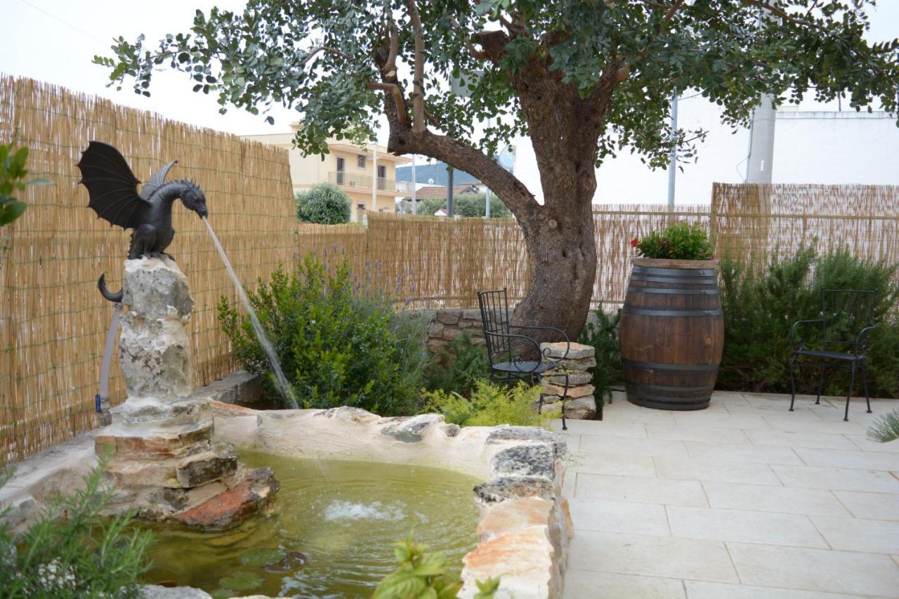 Ulivi Di Minerva - Boutique Holiday Home - Apartment Zeus - Ostuni - Fasano - Cisternino Montalbano  Bagian luar foto